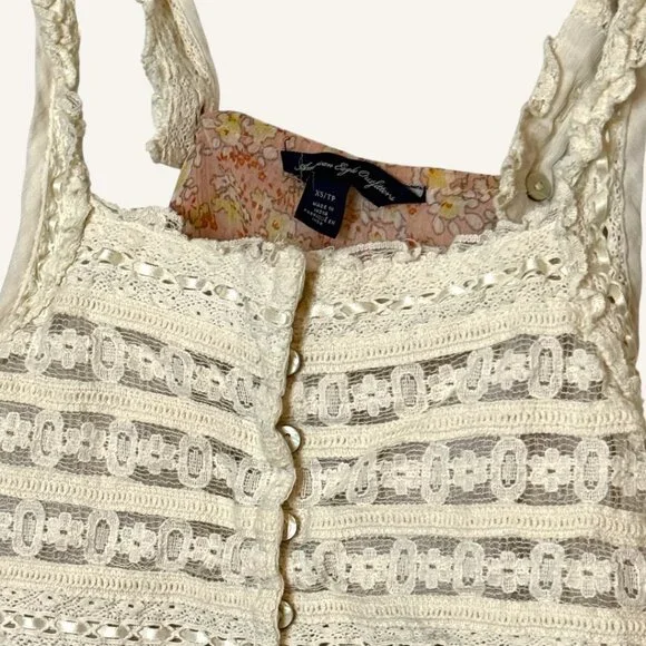 American Eagle Pink Floral and White Lace Tiered Baby Top Adjustable Straps XS - Picture 2 of 11